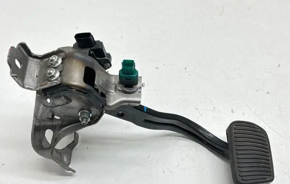 KIA Optima Brake pedal 32825-3T100 0DC0048
