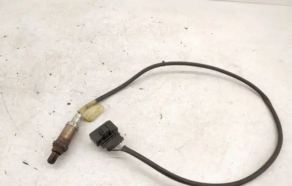 Audi A4 S4 B5 8D Lambda probe sensor 058906265A