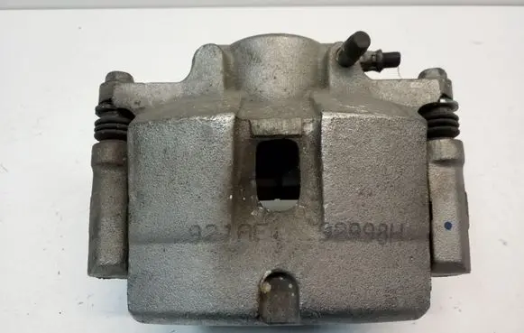 Chrysler 200 Front brake caliper