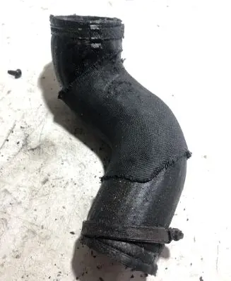 Volvo XC60 Intercooler hose/pipe
