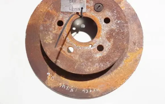 Lexus IS 220D-250-350 Rear brake disc ventiliuojamas