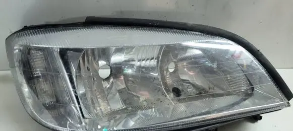 Opel Zafira A Headlight/headlamp 90582022 67716825