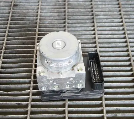 BMW X1 F48 F49 ABS Pump 6888043 10062538641