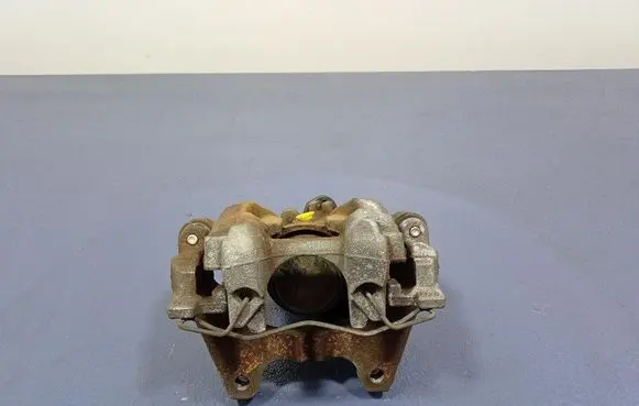 Volkswagen PASSAT CC Rear brake caliper 3Q0615405E