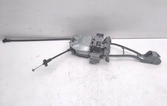 Volvo S80 Front door exterior handle/bracket 30753392