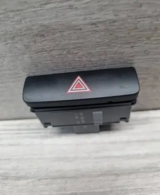 Volkswagen PASSAT B7 Hazard light switch 95350910B 10S25911