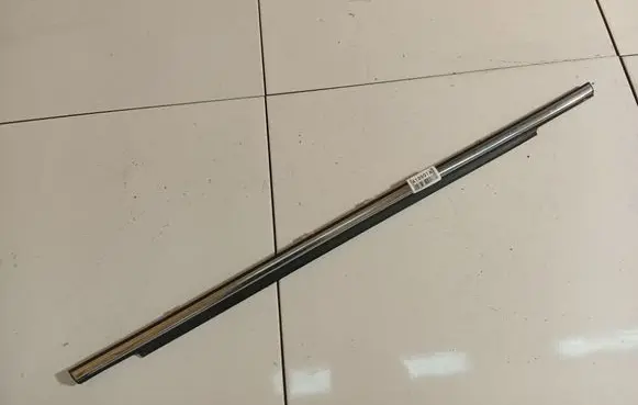 Mitsubishi Outlander Front door glass trim molding 