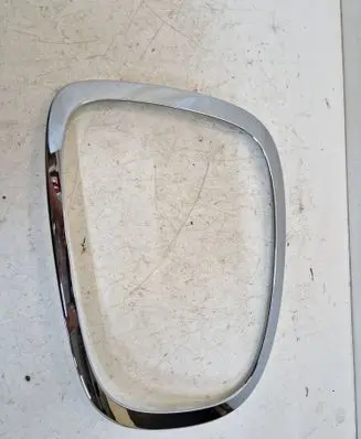Under headlight/headlamp trim