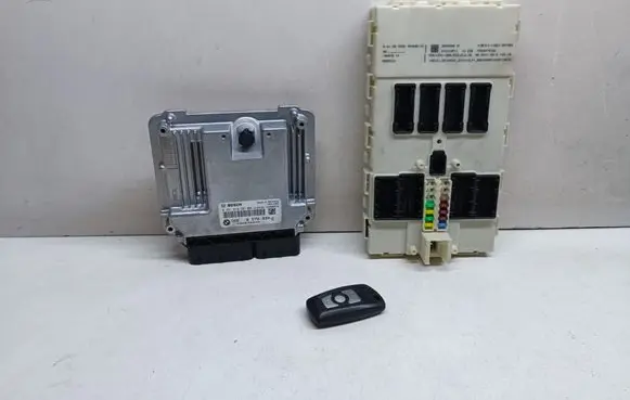 BMW 1 F20 F21 Engine ECU kit and lock set 8570934 0281019207 9292948