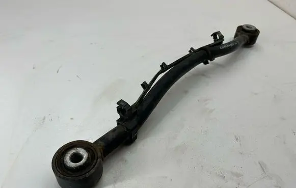 Dodge Challenger Rear control arm 68051638AB