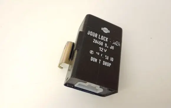 Nissan Primera Other relay 2845093J00 05051010