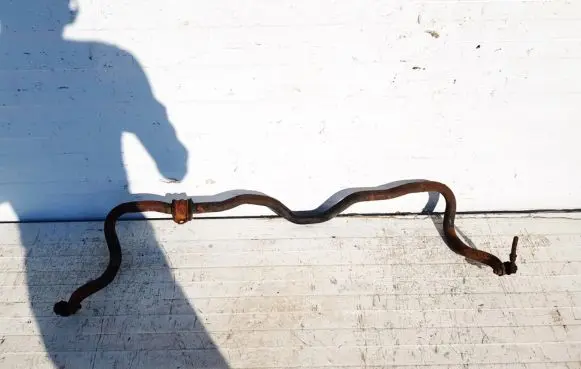 Nissan Almera Front anti-roll bar/sway bar