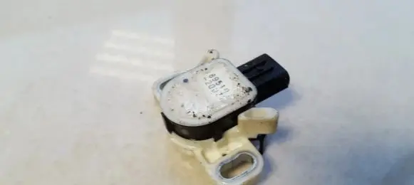 Clutch pedal sensor
