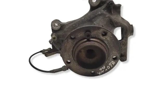 BMW 5 E60 E61 Front wheel hub 6760953