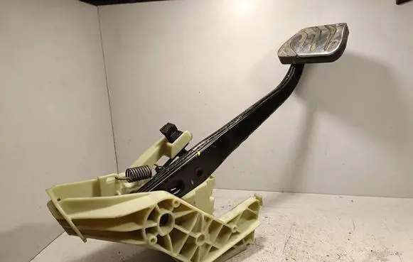 BMW X5 E70 Brake pedal 6791901