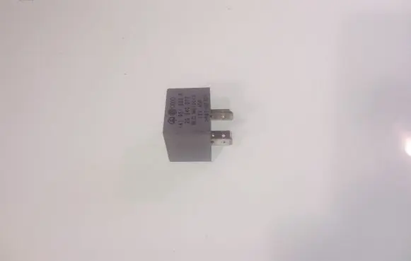 Audi A6 S6 C5 4B Other relay 141951253B