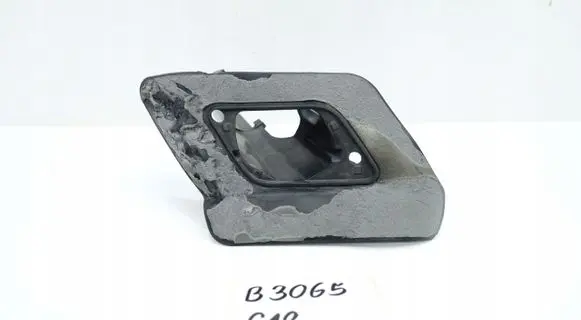 BMW X5 G05 Headlight washer nozzle holder 8069128
