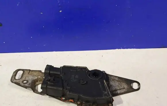 Chevrolet Tahoe LED ballast control module 12450016