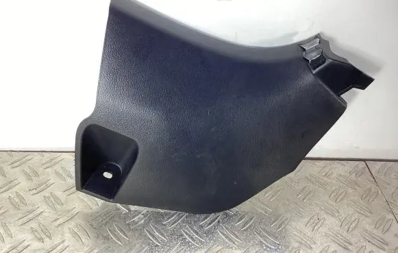 Lexus CT 200H Front sill trim cover 6211176010
