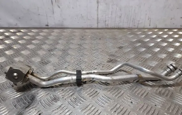 Audi A8 S8 D4 4H Air conditioning (A/C) pipe/hose 4H0820725