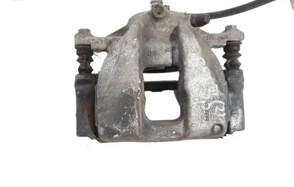 Honda CR-V Front brake caliper 45019SWWG00