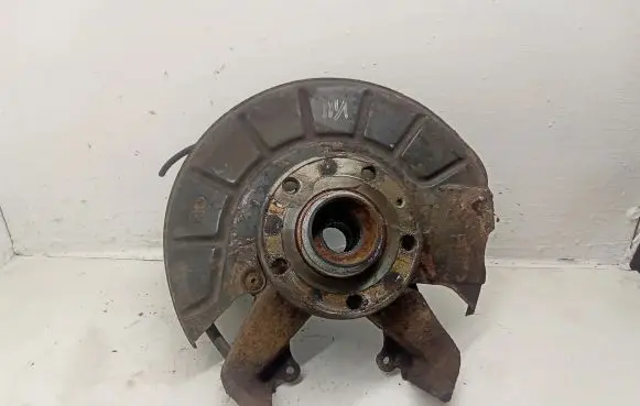 Volkswagen Caddy Front wheel hub spindle knuckle