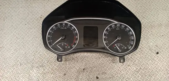 Skoda Octavia Mk2 (1Z) Speedometer (instrument cluster) 1Z0920843S