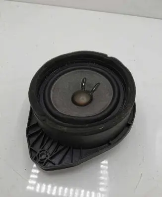 Cadillac Escalade IV Rear door speaker 22743232 812533698