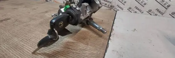 Honda FR-V Steering wheel axle set T4y25