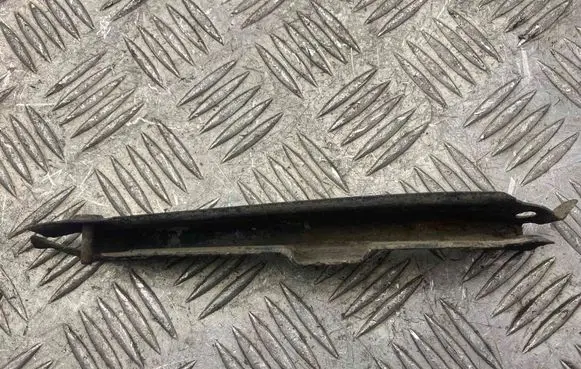 Mercedes-Benz ML W164 Front bumper mounting bracket A1648800314
