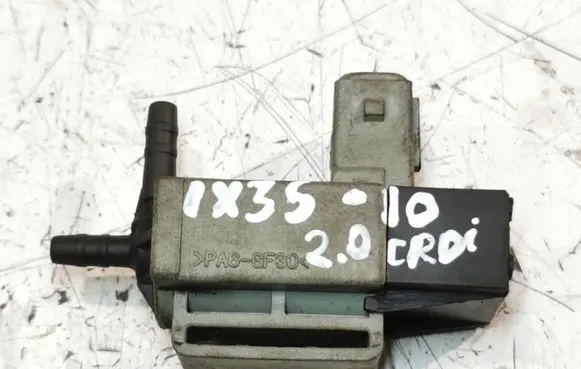 Hyundai ix35 Turbo solenoid valve 351202A450