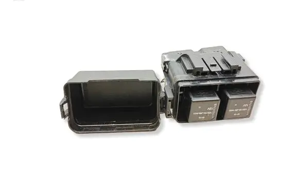 Mazda 6 Fuse module KD4566750 KD6266750