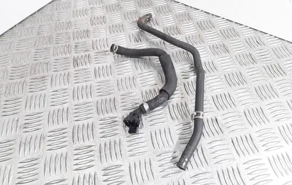 Nissan Qashqai Engine coolant pipe/hose