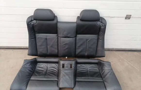 Seat set