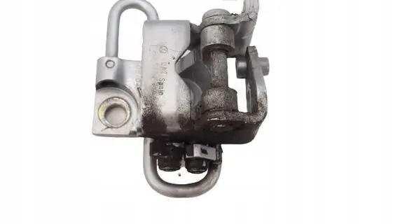 Volkswagen Golf V Front door lower hinge 1K4833411H