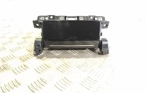 Glove box