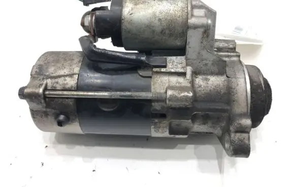 Peugeot 4008 Starter motor 1810A188