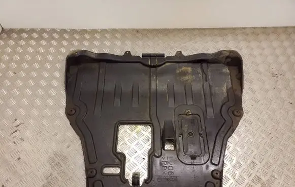 Mazda CX-7 Engine splash shield/under tray L206