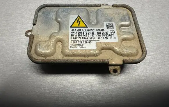 Mercedes-Benz C W204 Xenon control unit/module A2048700326 A2048700426 A2044420103