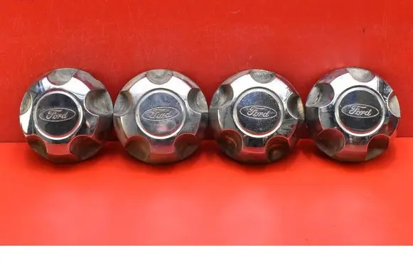 Ford Explorer R17 wheel hub/cap/trim YL24-1A096-CB
