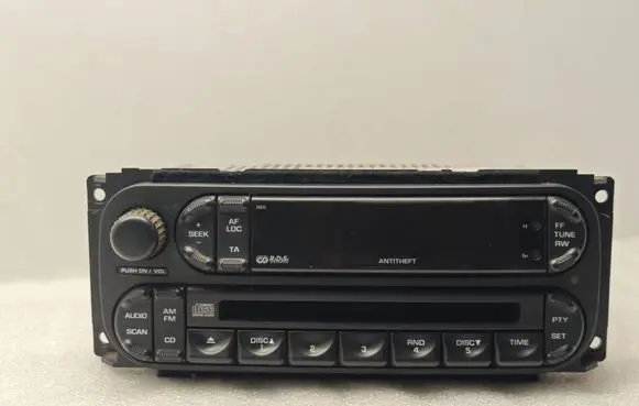 Chrysler Voyager Radio/CD/DVD/GPS head unit P05091610AB