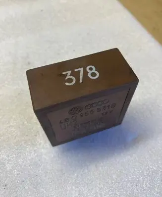 Audi A6 S6 C4 4A Other relay 4B0955531B 72WA402