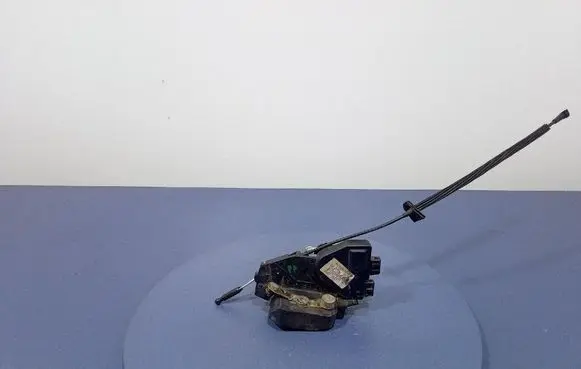 Volvo S70 V70 V70 XC Front door lock