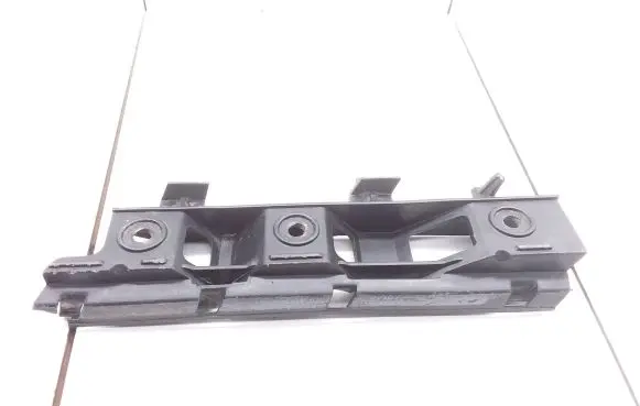 Volkswagen PASSAT B6 Front bumper mounting bracket 3C0807184