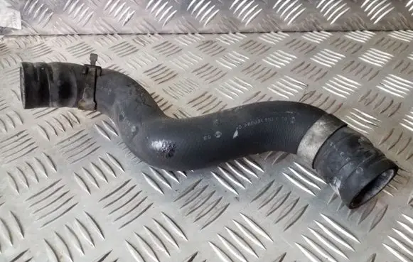 Infiniti FX Engine coolant pipe/hose