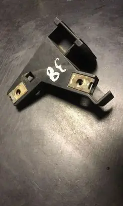 BMW 7 E38 Front bumper mounting bracket 8125317