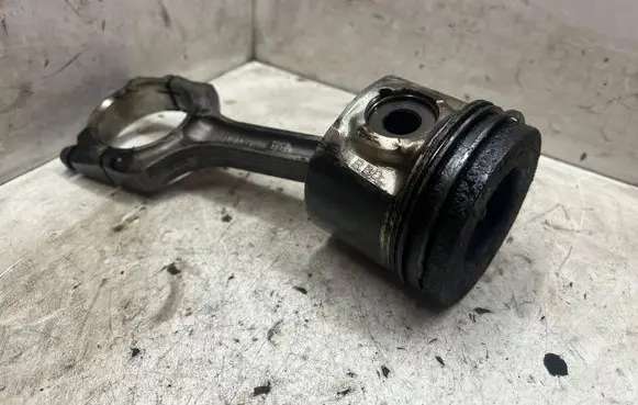 Honda Civic Piston with connecting rod RJL22RBD
