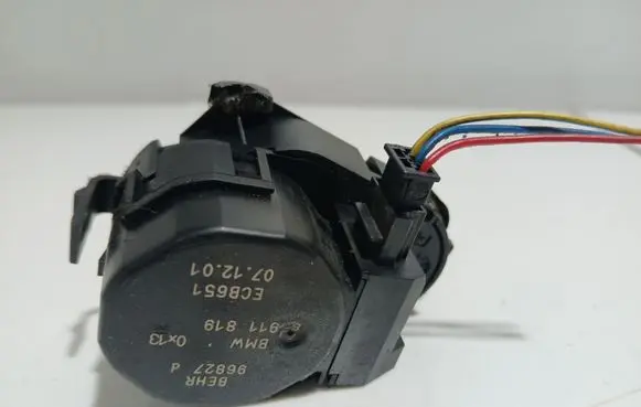BMW 7 E65 E66 Air flap motor/actuator 6911819