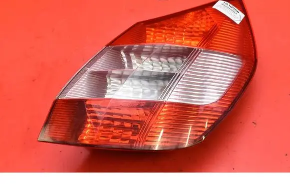 Renault Scenic II - Grand scenic II Rear/tail lights 8200493375