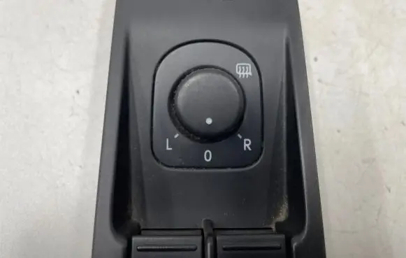 Volkswagen PASSAT B7 Electric window control switch 3AB857857A